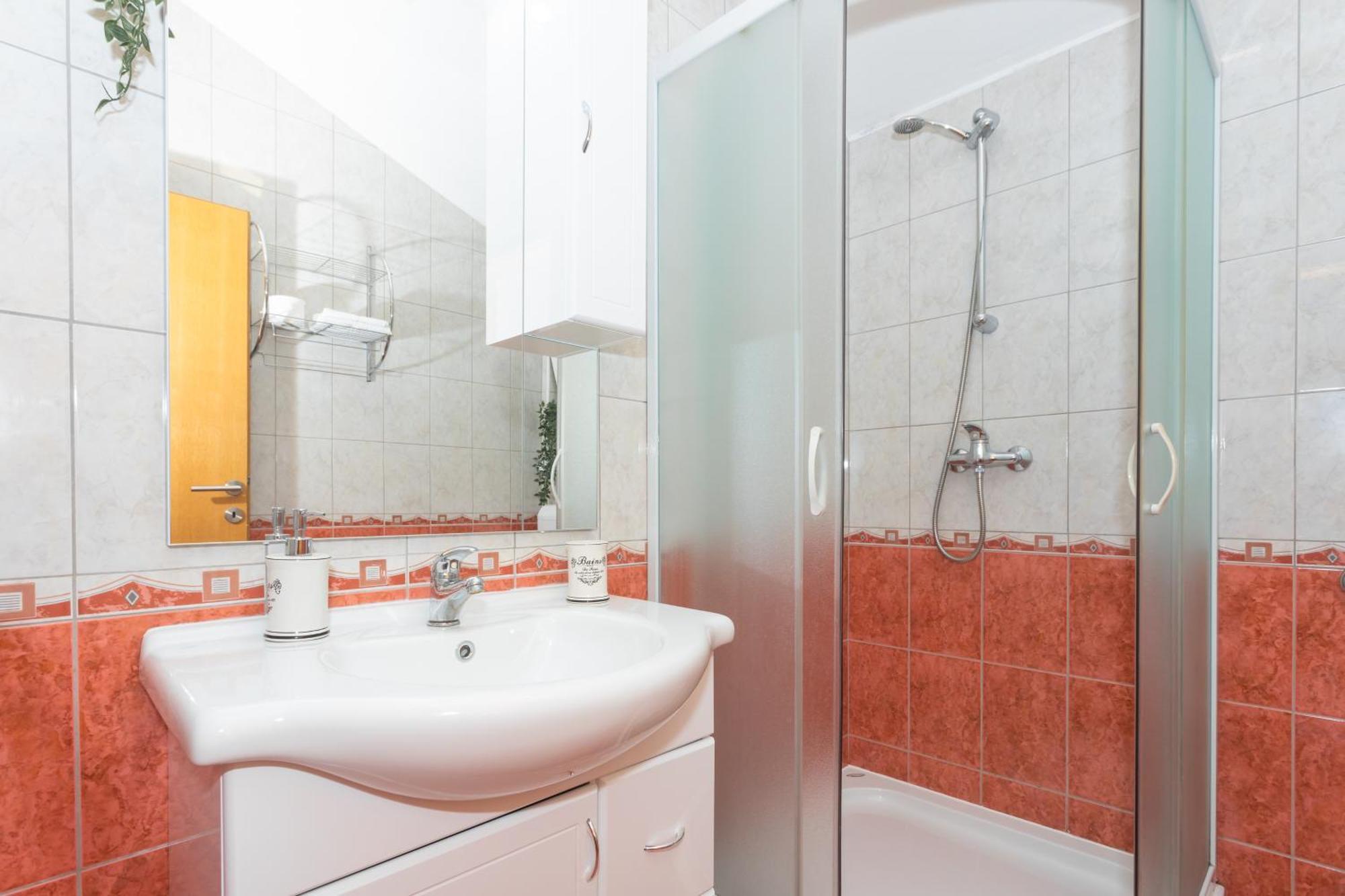 Apartments Klaudia Cista Velika Vodice Eksteriør billede